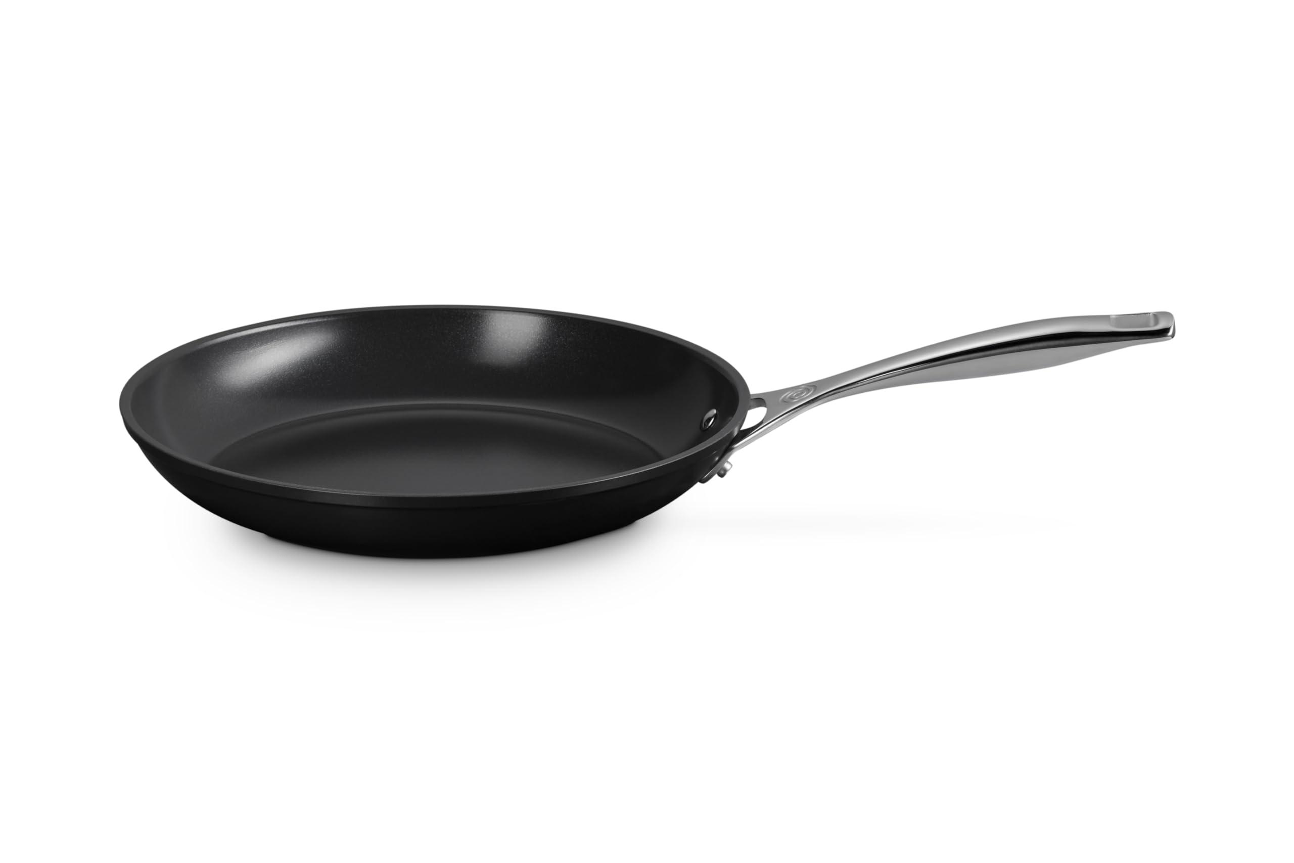 Le Creuset Essential Non-Stick Ceramic Shallow Frying Pan, 11" - Image 3