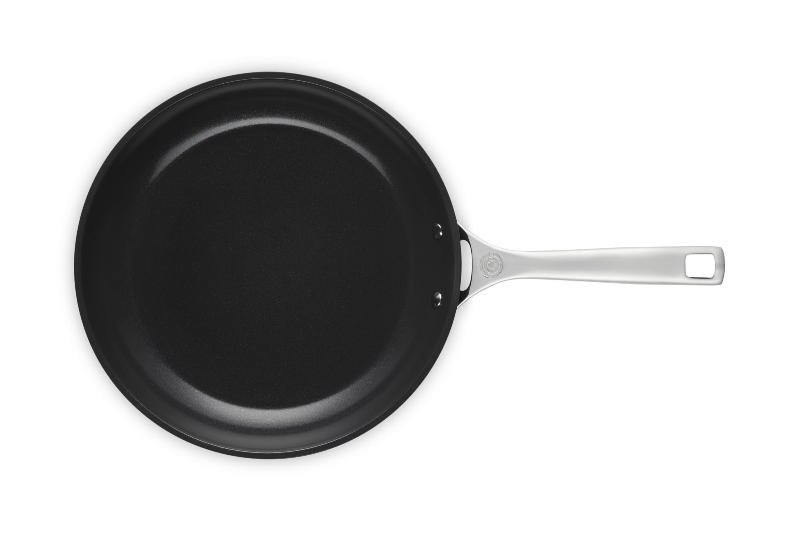 Le Creuset Essential Non-Stick Ceramic Shallow Frying Pan, 11" - Image 5